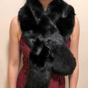 ♥️SALE♥️New Urban Outfitter Faux Fur Scarf Black